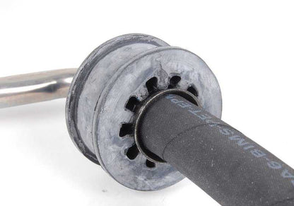 Pipe de pression de climatisation OEM 64536902230 pour BMW E36 et Z3. Connectez le compresseur et le condenseur pour le système R12 / R134A. BMW d'origine.