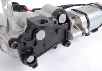 Motor eléctrico ajuste columna de dirección OEM 67646912120 para BMW E65, E66. Original BMW.