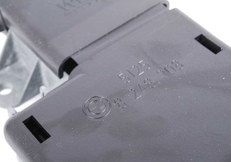 MOTEUR DE CLOSE OEM 51258248308 pour BMW E46. Fermeture arrière centralisée du coffre. BMW d'origine.