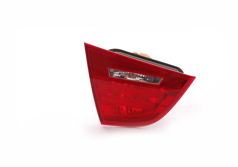 Piloto trasero izquierdo portón OEM 63217289427 para BMW E90. Original BMW.