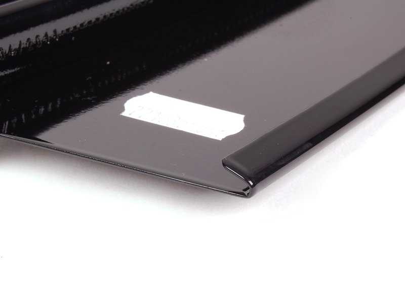 Embellecedor marco ventana pilar B puerta delantera derecha OEM 51337906908 para BMW E90, E90N, E91, E91N. Acabado negro brillo. Original BMW.