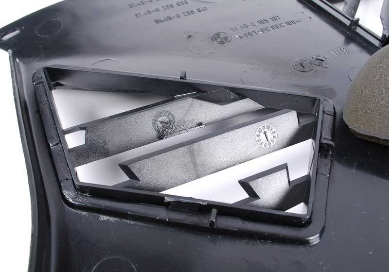 Cubierta del mecanismo del pedal OEM 51457003326 para BMW E38. Original BMW.