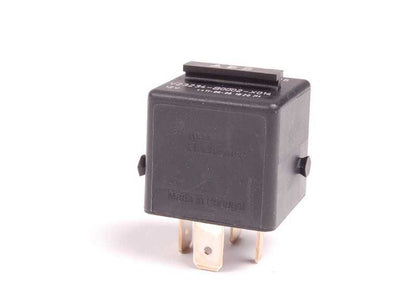 Relé de cierre negro OEM 61358365326 para BMW E34, E39, E38, E31. Original BMW.