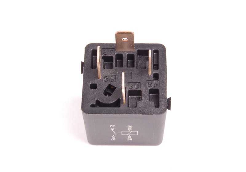 Relé de cierre negro OEM 61358365326 para BMW E34, E39, E38, E31. Original BMW.