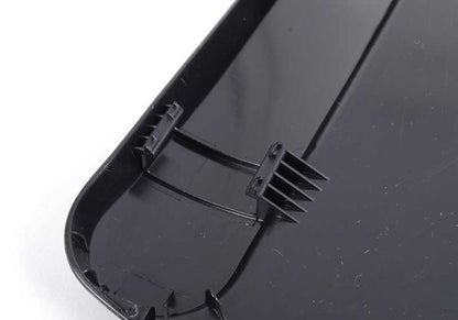 Tapa embellecedora brazo limpiaparabrisas derecho OEM 61617035103 para BMW E60, E61, E63, E64. Original BMW.