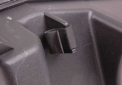 Resonador de admisión OEM 13541438794 para BMW E39 520i y 525i con motor M54. Compatible con versiones manuales y automáticas. Original BMW.