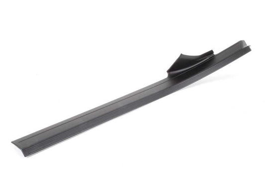 Erstellen Sie den Eingang nach der hinteren Tür (schwarz) OEM 51478174531 für BMW E38 728i, 730i, 735i, 740i. Original BMW.