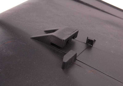 Separador superior izquierdo del motor OEM 51718202799 para BMW Serie 3 (E46). Original BMW.