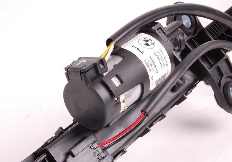 Extractor del cinturón de seguridad izquierdo OEM 72119148511 para BMW Serie 3 E92 (316i, 320d, 320d xDrive, 320i). Compatible con motores N43, N47, N46T. Original BMW.