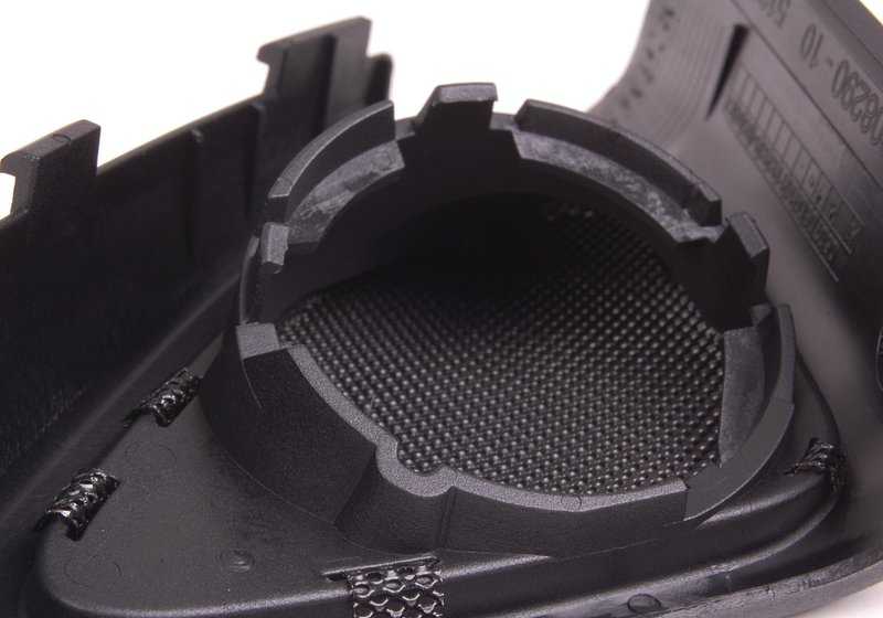 Left Mirror Triangle Cover for BMW F10, F11, F18 (OEM 51337275779). Original BMW