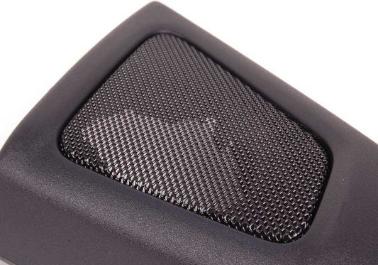 Rechte reflektierende dreieckige Fachabdeckung OEM 51337275780 für BMW 5er F10, F11. Original BMW.