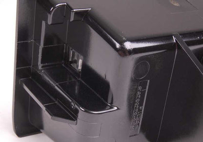 Inserto para consola central OEM 51168225529 para BMW E46. Pieza original BMW.