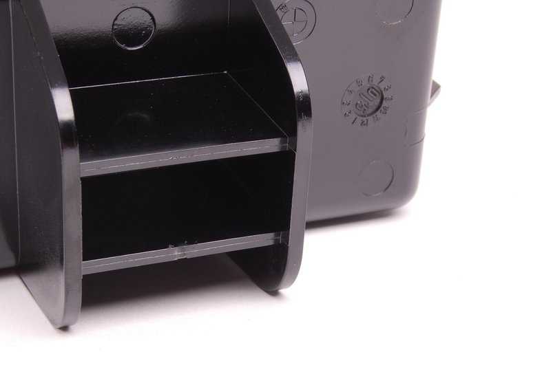 Inserto para consola central OEM 51168225529 para BMW E46. Pieza original BMW.