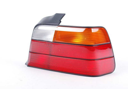 Piloto trasero derecho con luz antiniebla OEM 63211393422 para BMW E36. Original BMW.