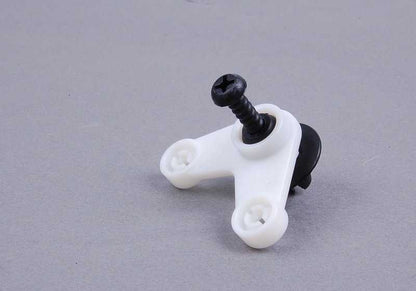 Palanca de reenvío OEM 51228187628 para BMW E38 725tds, 728i. Compatible con todos los modelos indicados. Pieza original BMW.