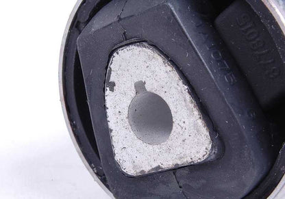 SUPENSION SILENTBLOCK RÉSBILLE OEM 31106778015 pour BMW E70, E71, E72. Compatible avec X5 et X6 (modèles: E70 3.0D, 3.0SD, 3.0SI, 4.8i, xDrive30d). Pièce BMW originale.