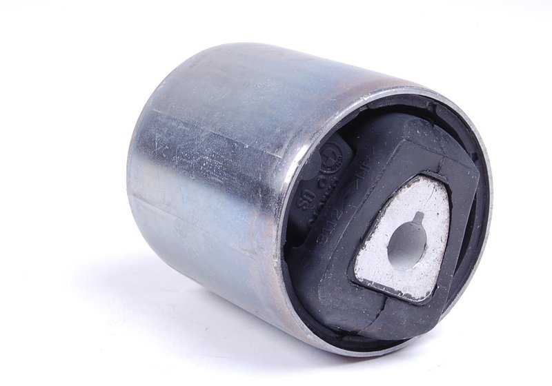 SUPENSION SILENTBLOCK RÉSBILLE OEM 31106778015 pour BMW E70, E71, E72. Compatible avec X5 et X6 (modèles: E70 3.0D, 3.0SD, 3.0SI, 4.8i, xDrive30d). Pièce BMW originale.