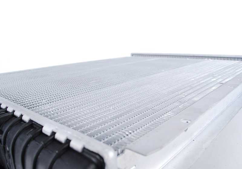 Radiador de refrigerante para BMW (OEM 17101715319). Original BMW.