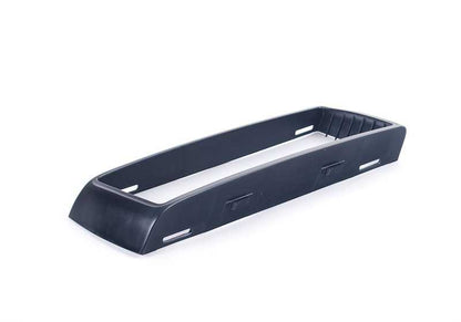 Acabamento dianteiro esquerdo para BMW E31 (OEM 63128354545). BMW original