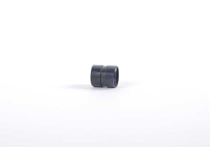 Casquillo OEM 51258116266 para BMW E12, E28, E34, E24, E23, E32. Pieza original BMW utilizada en la zona de la cerradura del maletero o de la tapa del depósito. Original BMW.