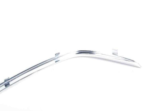 Embellecedor cromado derecho superior OEM 51368408454 para BMW X5 E53. Pieza original BMW.