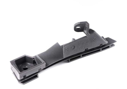 Guía derecha OEM 51117065476 para BMW Serie 3 E46 (316Ci, 316ti, 318Ci, 318ti). Original BMW.