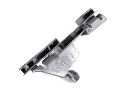Guía derecha OEM 51117065476 para BMW Serie 3 E46 (316Ci, 316ti, 318Ci, 318ti). Original BMW.