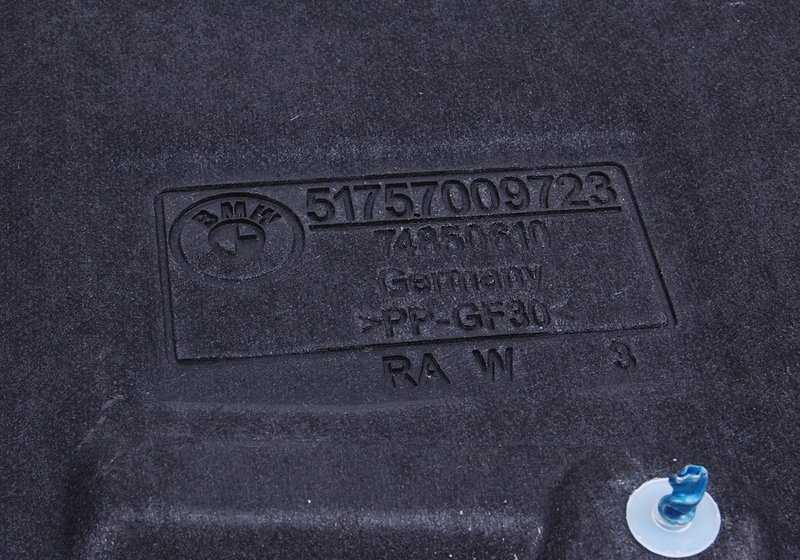 Proteção do compartimento do motor dianteiro para BMW E63, E63N, E64, E64N (OEM 51757009723). BMW original