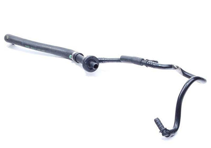 Tubo de admisión con bomba de vacío OEM 13531435603 para BMW E38. Original BMW.