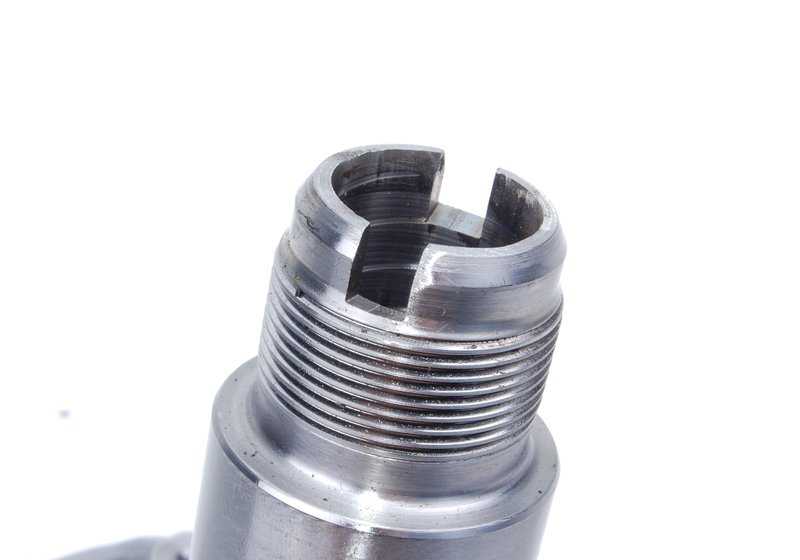 Left achsschenkel for BMW 7 Series E38 (OEM 31211142085). Genuine BMW.