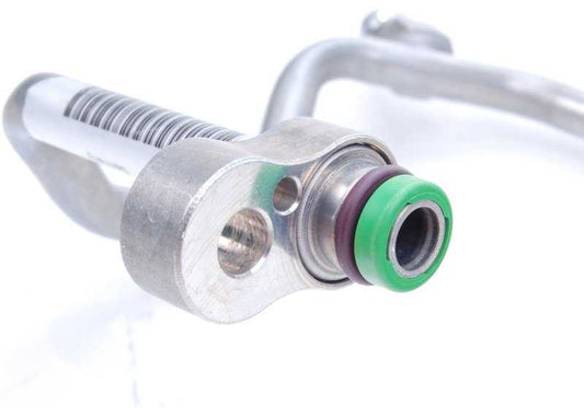 Tubería de alta presión del compresor al condensador OEM 64509181834 para BMW E60, E61, E63, E64. Compatible con modelos 540i y 550i. Repuesto original BMW.