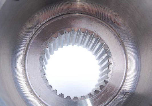 Flange de transmissão OEM 33411095417 para BMW E83, E53. BMW original.