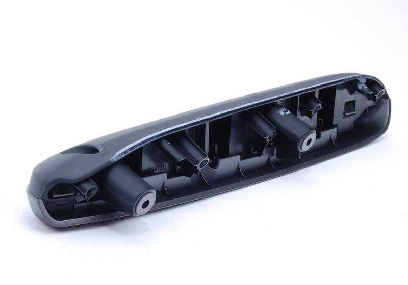 OEM posteriore posteriore sinistro OEM 51437904361 per BMW E46 {316CI, 318CI} compatibile con versioni dal 1999 al 2006. BMW originale.
