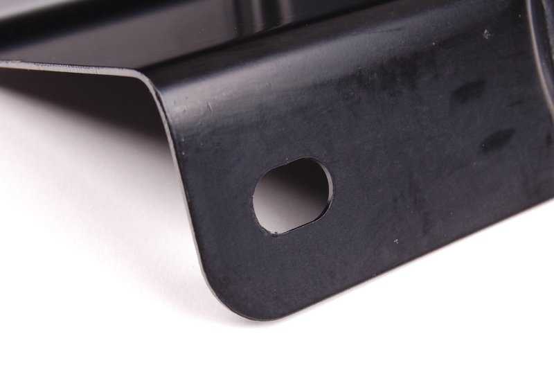 Toma de aire OEM 51711925152 para BMW E24. Conduce el aire al sistema de refrigeración. Pieza original BMW.