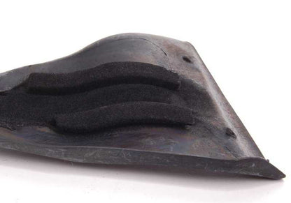 Cobertura exterior izquierda OEM 51367894711 para BMW E46. Pieza del marco de la ventana trasera, color negro mate. Original BMW.