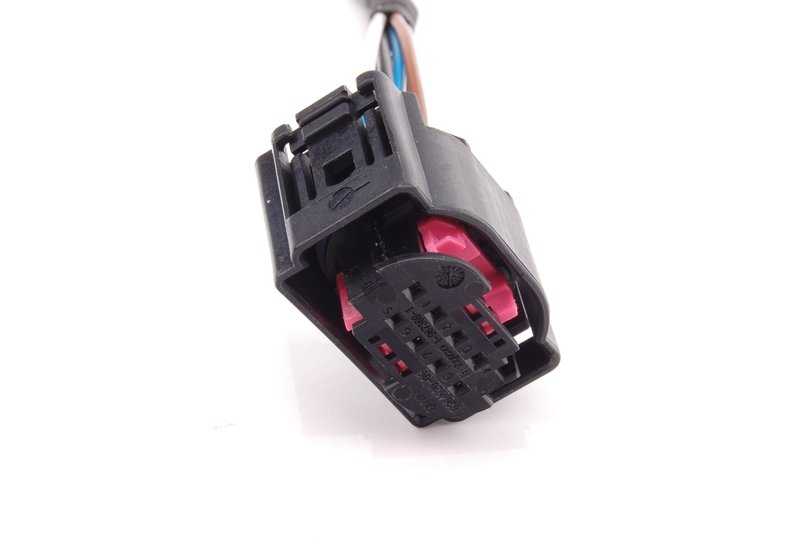 Cableado puerta lado conductor OEM 61116913074 para BMW E46. Recambio original BMW.