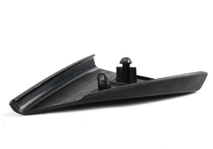 Capa triangular do espelho esquerdo para BMW Série 3 E46 (OEM 51328204175). BMW originais.