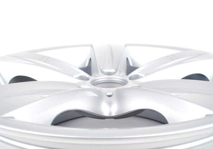 Llantas de aleación diseño estrella 189 OEM 36116768858 para BMW E90, E90N, E91, E91N, E92, E92N, E93, E93N. Original BMW.