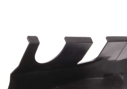 Protector lateral derecho del motor OEM 51718218346 para BMW E39. Pieza original BMW.