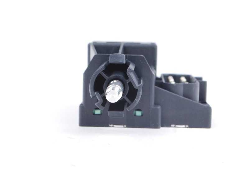 OEM light switch 61318353508 for BMW E36 (316i, 318TDS) and Z3. Compatible with manual and automatic versions. Original BMW spare.