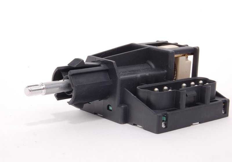 OEM light switch 61318353508 for BMW E36 (316i, 318TDS) and Z3. Compatible with manual and automatic versions. Original BMW spare.