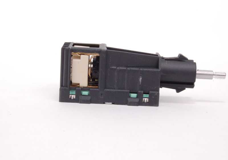 OEM light switch 61318353508 for BMW E36 (316i, 318TDS) and Z3. Compatible with manual and automatic versions. Original BMW spare.