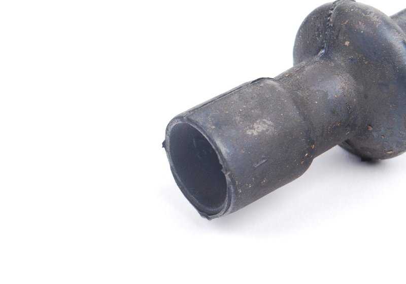 Tubo desagüe agua del aire acondicionado OEM 64111370998 para BMW E30, E36, Z3. Pieza original BMW. Ideal si hay agua dentro del coche por el aire acondicionado. Fácil de buscar como "tubo drenaje aire acondicionado BMW".