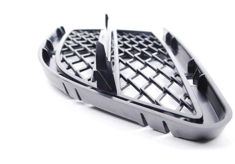 Rejilla delantera izquierda abierta OEM 51117198907 para BMW E90, E91. Pieza original BMW.