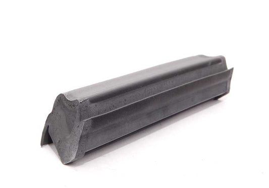 Guía ventana delantera izquierda OEM 54317043891 para BMW Z4 {E85}. Compatible con modelos 2.0i, 2.2i, 2.5i con cambio manual y automático. Original BMW.