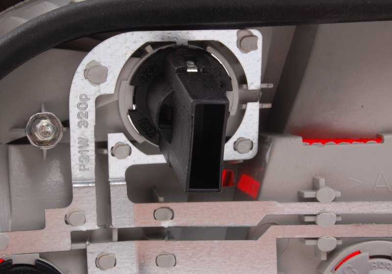 Left rear light, white indicator for BMW 3 Series E36 (OEM 82199403097). Original BMW