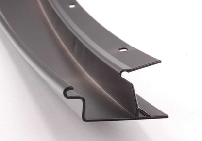 Embellecedor marco ventana pilar B puerta trasera izquierda OEM 51357033811 para BMW E60 y E61. Original BMW.