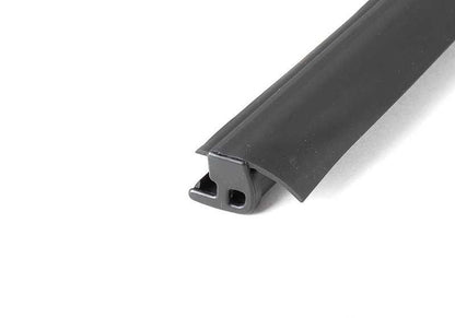 Junta puerta trasera izquierda OEM 51228150099 para BMW Serie 7 E38 (725tds, 728i, 730d, 730i). Compatible con modelos de 1993 a 2001. Original BMW.