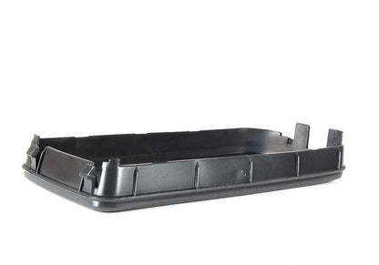 Tapa lateral izquierda OEM 51118122449 para BMW E36. Pieza original BMW. Color gris oscuro. Compatible con varias versiones del parachoques delantero.