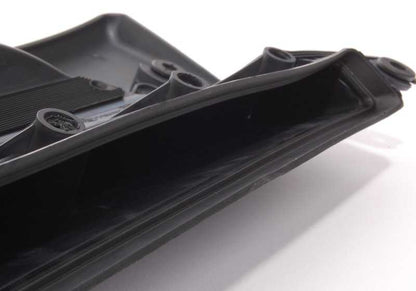 Toma de aire OEM 13717501988 para BMW Serie 3 E46. Original BMW.